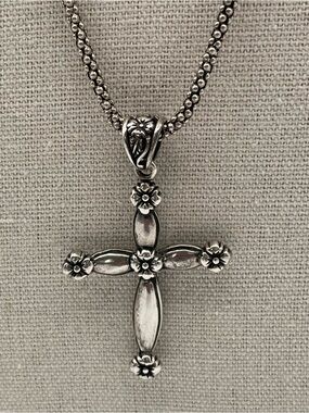Sterling Silver Floral Cross Pendant Popcorn Necklace - Silver